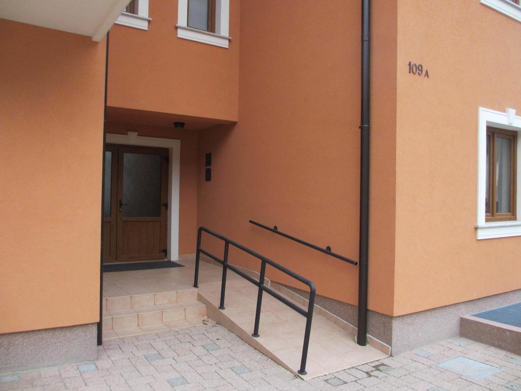 Apartments Manjan Krasno Polje Exterior photo